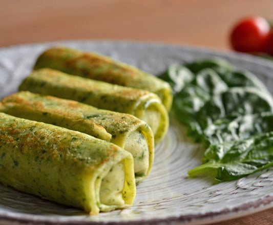 Pfannkuchen mit Spinat und Frischkäse