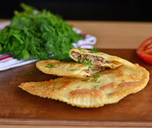 Tschebureks mit Schweinefleisch