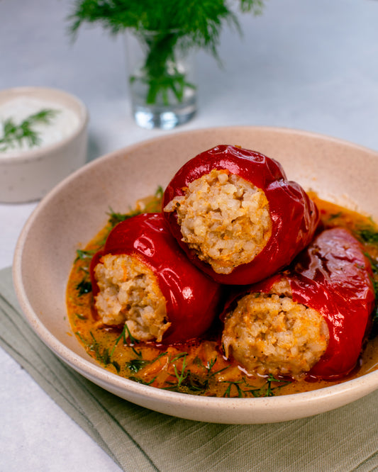 Mit Fleisch gefüllte Paprika
