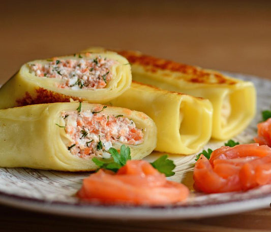 Pfannkuchen mit Lachs und Käse